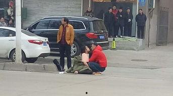 群众吃瓜路带风,揭秘群众热议背后的社会现象